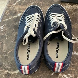 SeaVees Westwood size 9- New